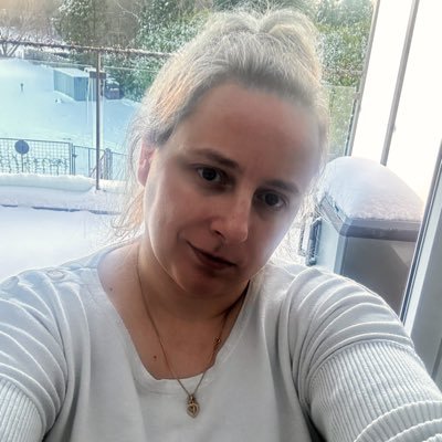 ValrieHendrick3 (valriehendrick3.lens) Lens social identity (.lens handle) PFP