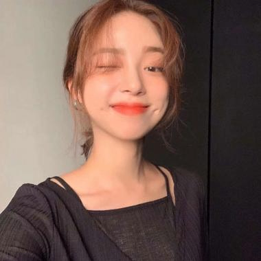 JuliaJaxon (violetrussell.lens) Lens social identity (.lens handle) PFP