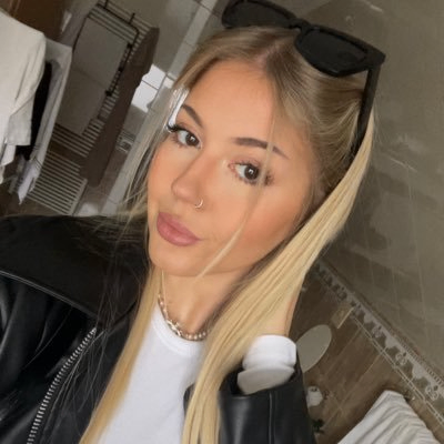 jana (hornygangster.lens) Lens social identity (.lens handle) PFP