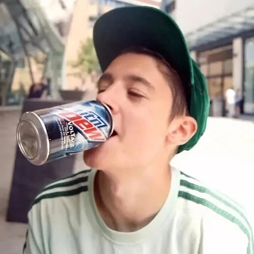 ArtifactAficionado (dazzlingdolphin.lens) Lens social identity (.lens handle) PFP