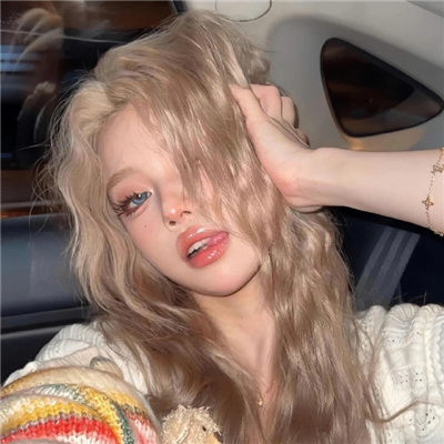 clementa (clementa.lens) Lens social identity (.lens handle) PFP