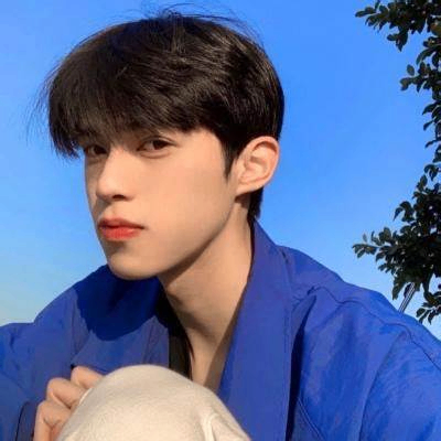 Cara Luke (wwwwuu.lens) Lens social identity (.lens handle) PFP