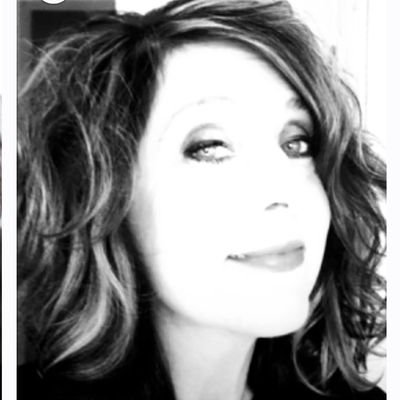 jeepinlilred (jeepinlilred.lens) Lens social identity (.lens handle) PFP