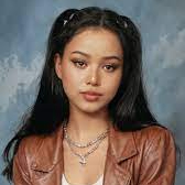 Irina (irinasheikh.lens) Lens social identity (.lens handle) PFP