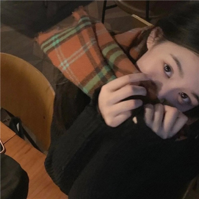 courtne (courtne.lens) Lens social identity (.lens handle) PFP