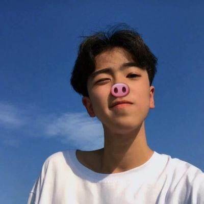 Hogan Nell (qqqqww.lens) Lens social identity (.lens handle) PFP