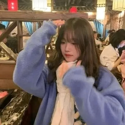 Carl Margaret (xxxii.lens) Lens social identity (.lens handle) PFP