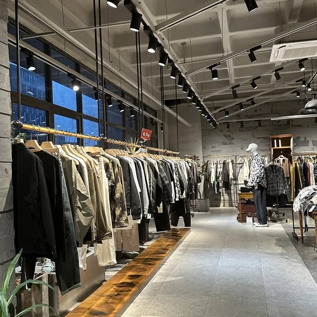 Evelyn Page-Turner (aspnetcdn.lens) Lens social identity (.lens handle) PFP