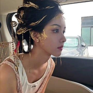 iggfbvvdrtfg (cruzphoenix.lens) Lens social identity (.lens handle) PFP