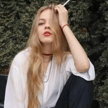 Madeline Hornby (madelinesa.lens) Lens social identity (.lens handle) PFP