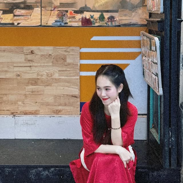 Seraphina Solstice (electnext.lens) Lens social identity (.lens handle) PFP