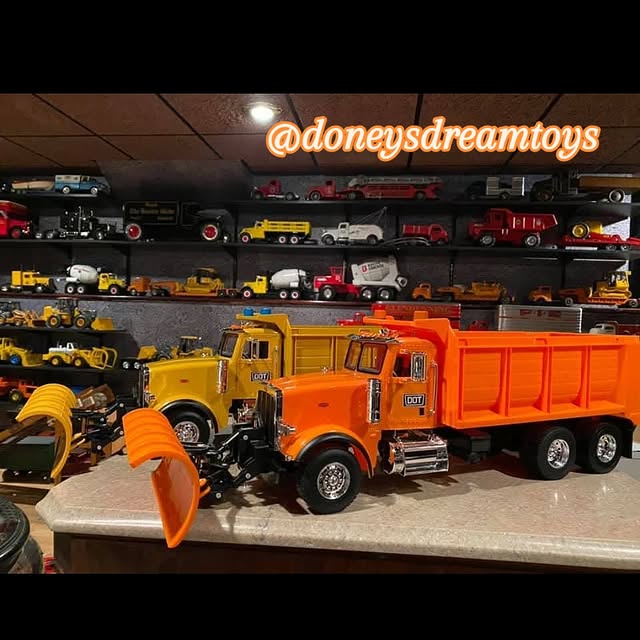 Moral Compass Collective (mypoints.lens) Lens social identity (.lens handle) PFP