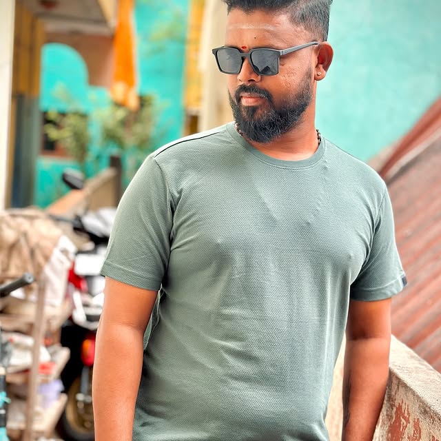 Sylvia Quill (typekit.lens) Lens social identity (.lens handle) PFP