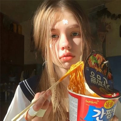 Eileen (thevjans.lens) Lens social identity (.lens handle) PFP