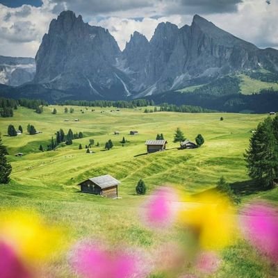 LovellyPlaces (lovellyplaces.lens) Lens social identity (.lens handle) PFP