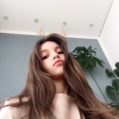 ElizabethSophia (12346daw22erw.lens) Lens social identity (.lens handle) PFP