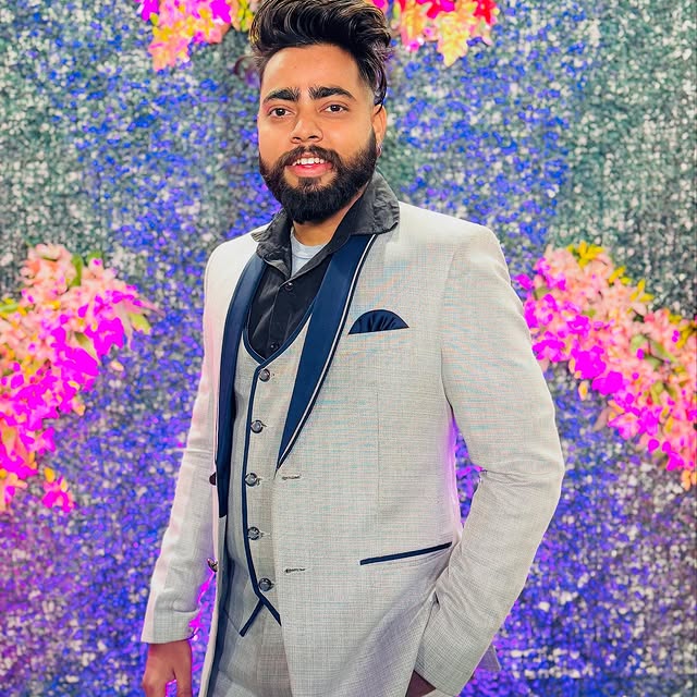 DiplomaticDan 🕊️ (huluad.lens) Lens social identity (.lens handle) PFP