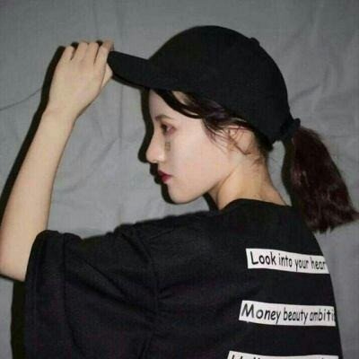 Nicole (oliviaqq.lens) Lens social identity (.lens handle) PFP