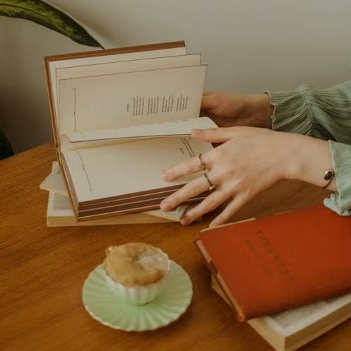 Sarah Taylor (roselife.lens) Lens social identity (.lens handle) PFP