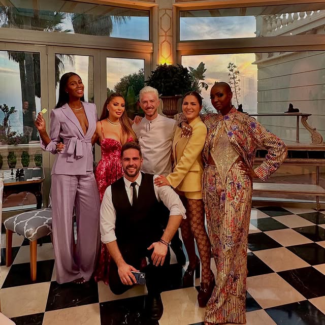 Twirl Serenade (ultimedia.lens) Lens social identity (.lens handle) PFP