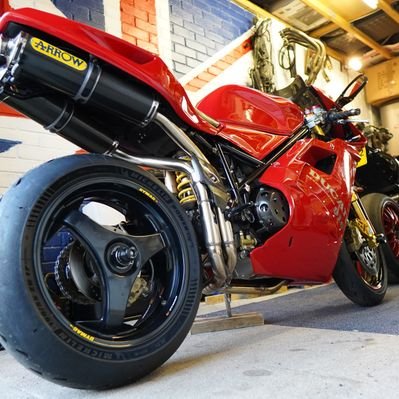 6thgearmotorcyc (6thgearmotorcyc.lens) Lens social identity (.lens handle) PFP