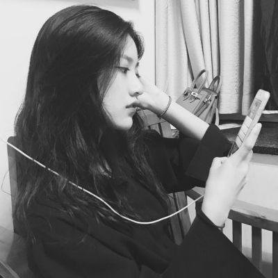 Grace (tolonglah.lens) Lens social identity (.lens handle) PFP