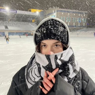 Scarlettttt (scarlettttt.lens) Lens social identity (.lens handle) PFP