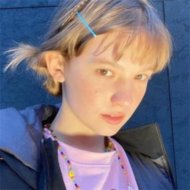 ElizabethElla (elizabethella.lens) Lens social identity (.lens handle) PFP