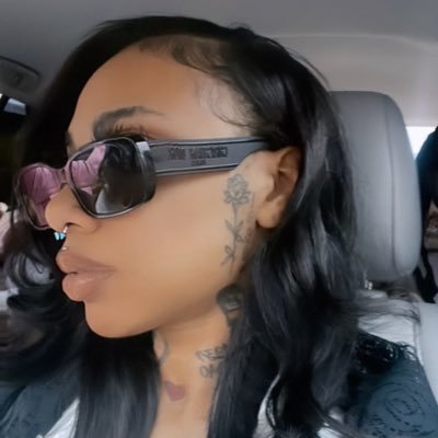 yourrfavshawdy (78352.lens) Lens social identity (.lens handle) PFP