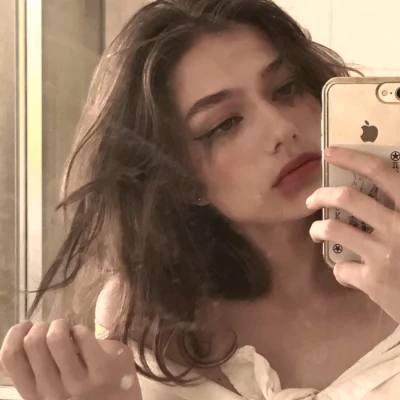 Taylorrr (taylorrr.lens) Lens social identity (.lens handle) PFP