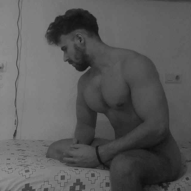 Eleanor Crestwood (spoonful.lens) Lens social identity (.lens handle) PFP