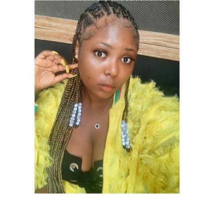 MizBee30 (mizbee30.lens) Lens social identity (.lens handle) PFP