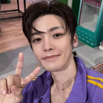 wdx vcgdcv (silasssterling.lens) Lens social identity (.lens handle) PFP