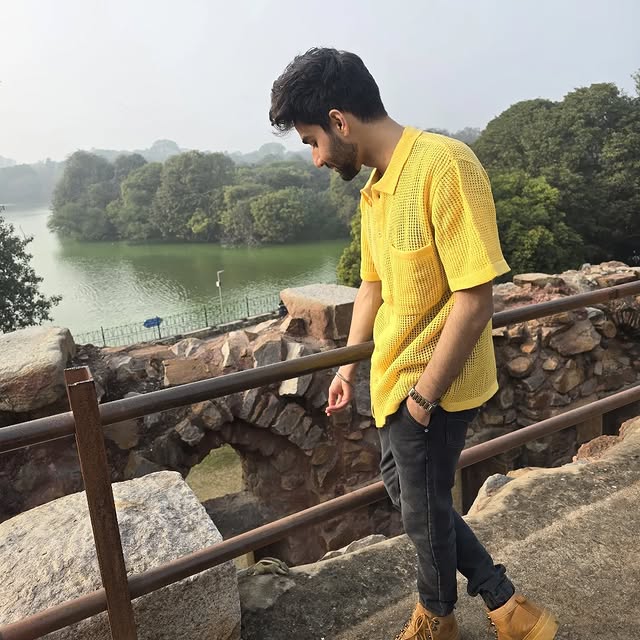 Vivian Stitches (appbrain.lens) Lens social identity (.lens handle) PFP