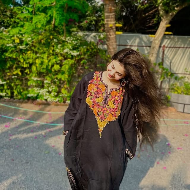 Molecule Maverick (htcsense.lens) Lens social identity (.lens handle) PFP