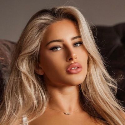 J__A__D__E_ (qbnjade.lens) Lens social identity (.lens handle) PFP