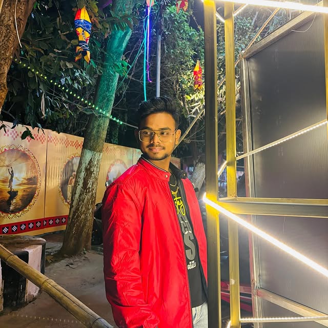 Circuit Weaver (autodesk.lens) Lens social identity (.lens handle) PFP