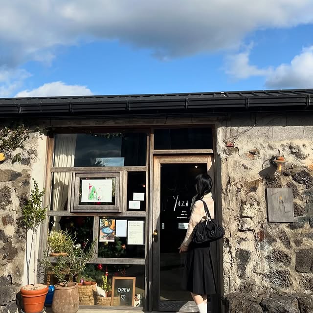 Global Games Enthusiast (esohead.lens) Lens social identity (.lens handle) PFP