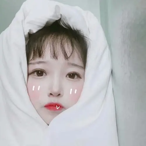 Evelyn (ronaldojr.lens) Lens social identity (.lens handle) PFP