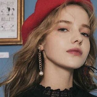 adonakos (adonakos.lens) Lens social identity (.lens handle) PFP