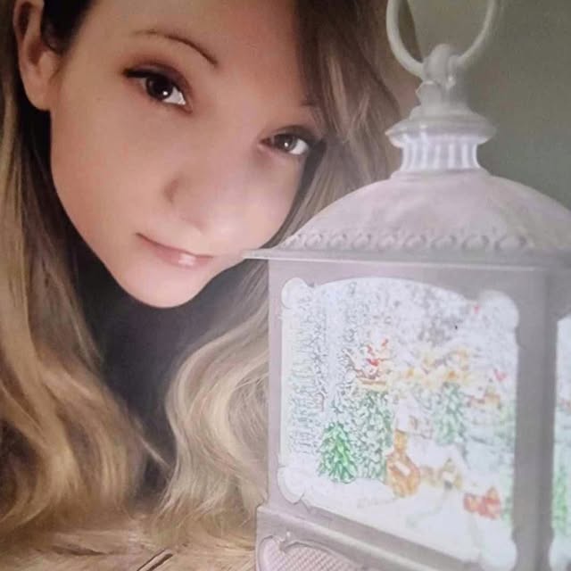 Linguistic Luminary (appboy.lens) Lens social identity (.lens handle) PFP