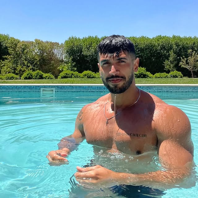 Sky Whisperer (tapstream.lens) Lens social identity (.lens handle) PFP