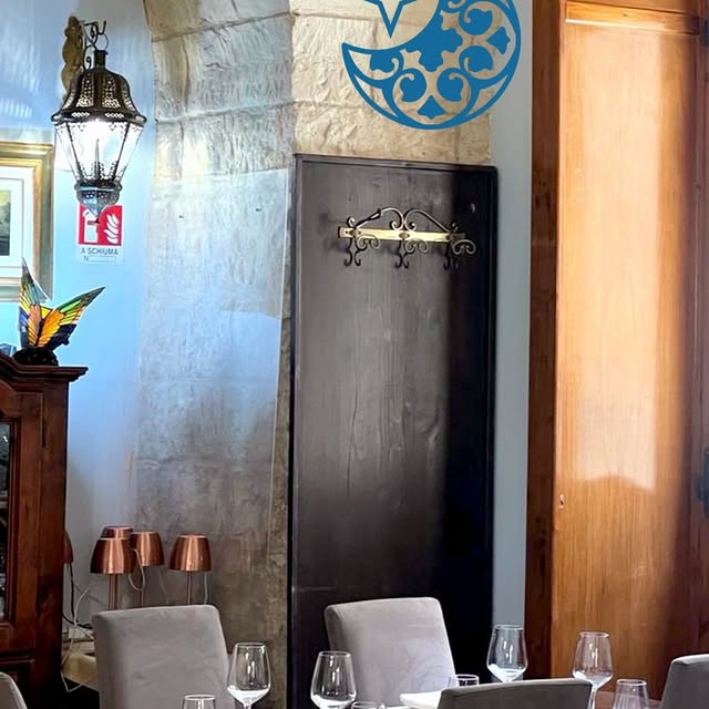 Volt Whisperer ⚡ (pcbaby.lens) Lens social identity (.lens handle) PFP