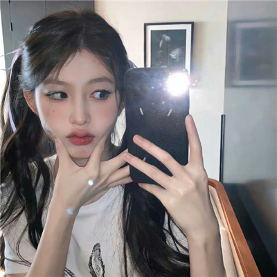 blanchead (blanchead.lens) Lens social identity (.lens handle) PFP