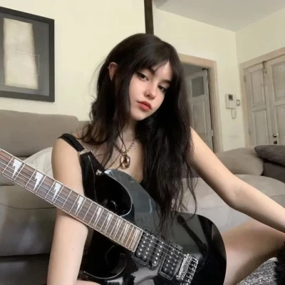 Destiny (destinyyyy.lens) Lens social identity (.lens handle) PFP