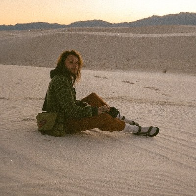 vaughn (inthemeadow.lens) Lens social identity (.lens handle) PFP