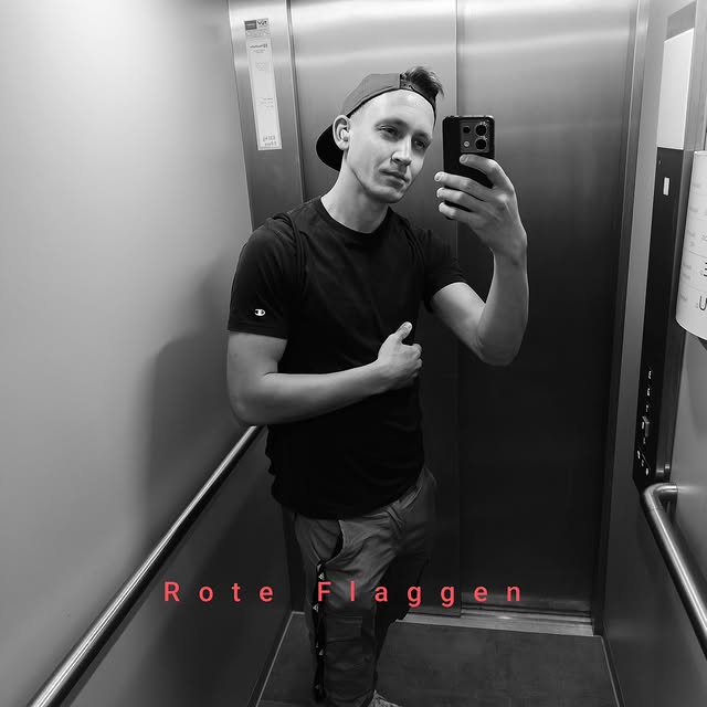 Chronos Keeper 🕰️ (gw2db.lens) Lens social identity (.lens handle) PFP