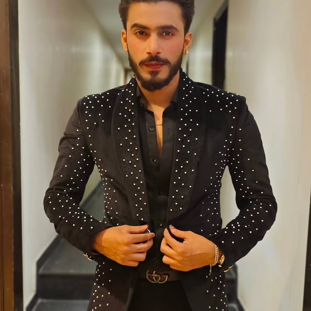 Cipher Luminary (otmsrv.lens) Lens social identity (.lens handle) PFP