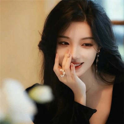 zhaohenzsww (zhaohenzsww.lens) Lens social identity (.lens handle) PFP