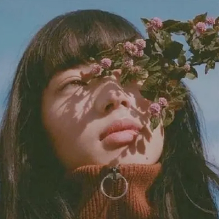 Xaviera (yellowred.lens) Lens social identity (.lens handle) PFP